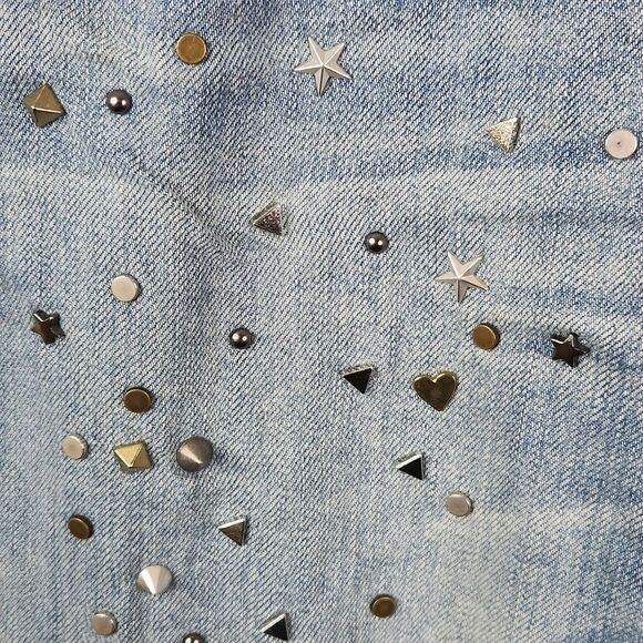 BlankNYC Distressed Embellished Crop Girlfriend Light Wash Jeans 26 - Picture 3 of 6